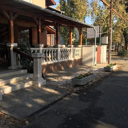 Park Panzio بودابست المظهر الخارجي الصورة